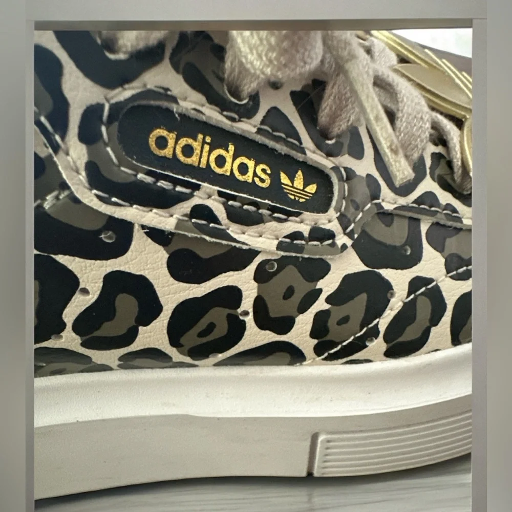 ADIDAS ORIGINALS Women’s Leopard Print Super Sneakers, Women’s, Size 6 - Picture 3 of 7